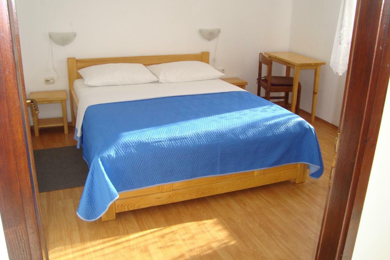 Apartment Ante *