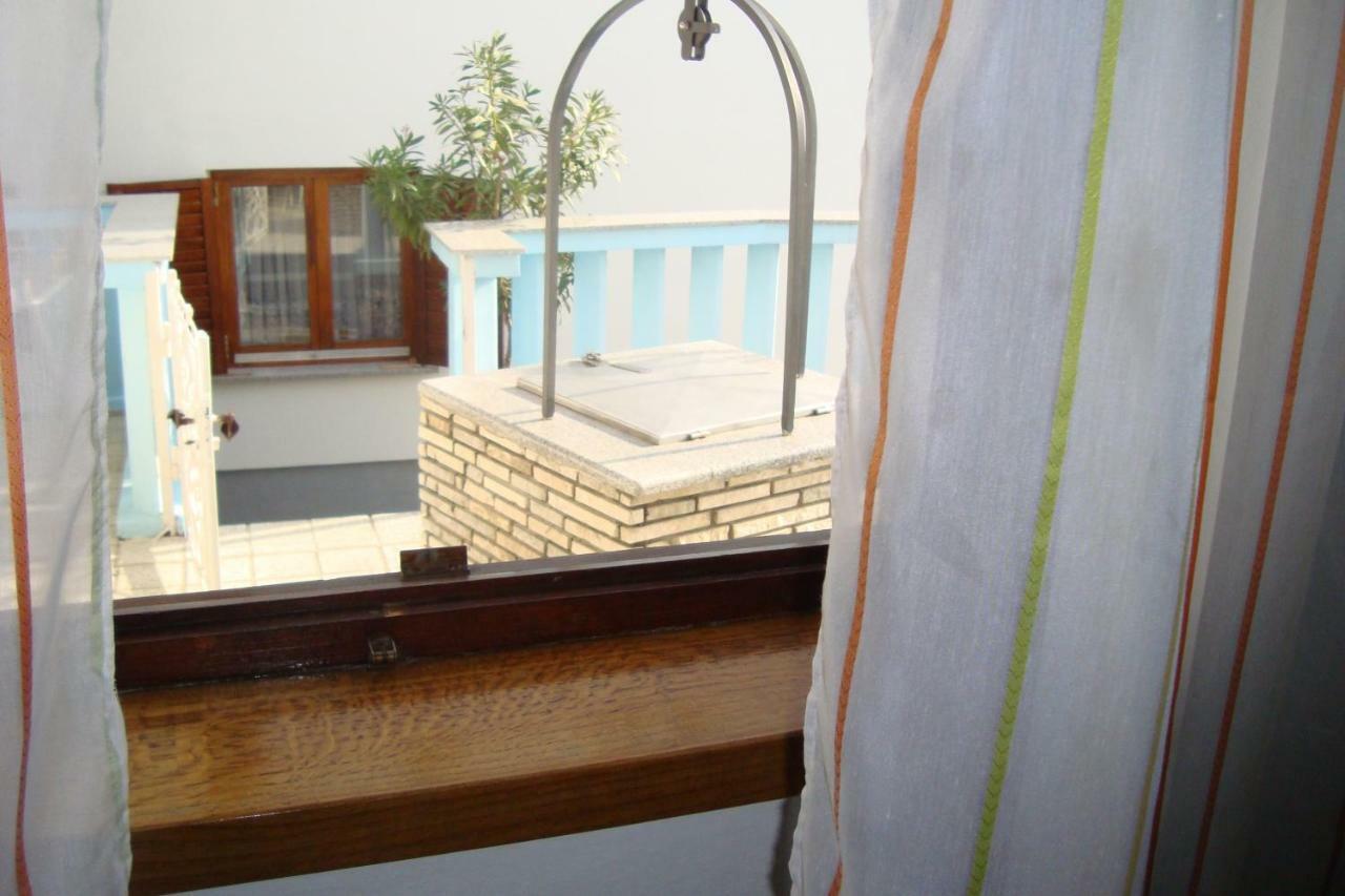 Ante Apartment *